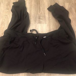 Med Couture Jogger scrubs